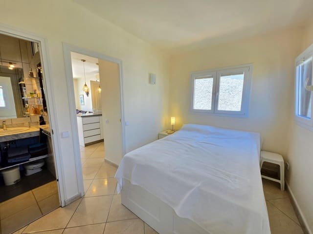 1 soveværelse Lejlighed til salg i Nerja med swimmingpool - € 249.000 (Ref: 10011071)