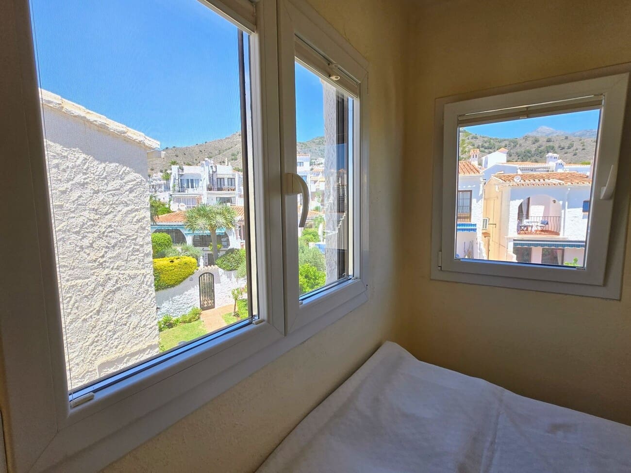 1 bedroom Apartment for sale in Nerja with pool - € 249,000 (Ref: 10011071)
