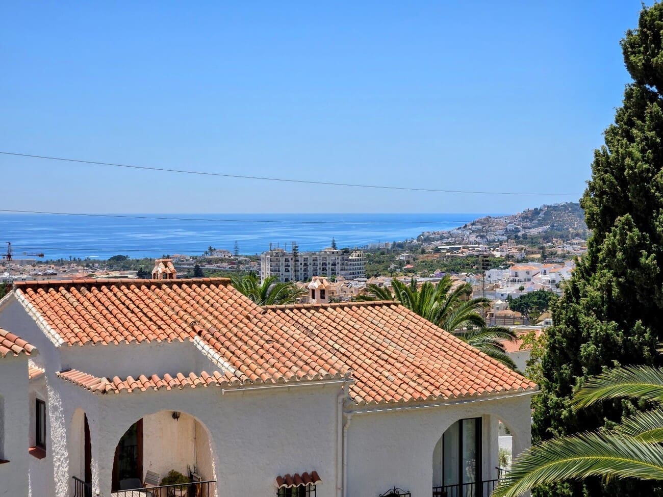 1 bedroom Apartment for sale in Nerja with pool - € 249,000 (Ref: 10011071)
