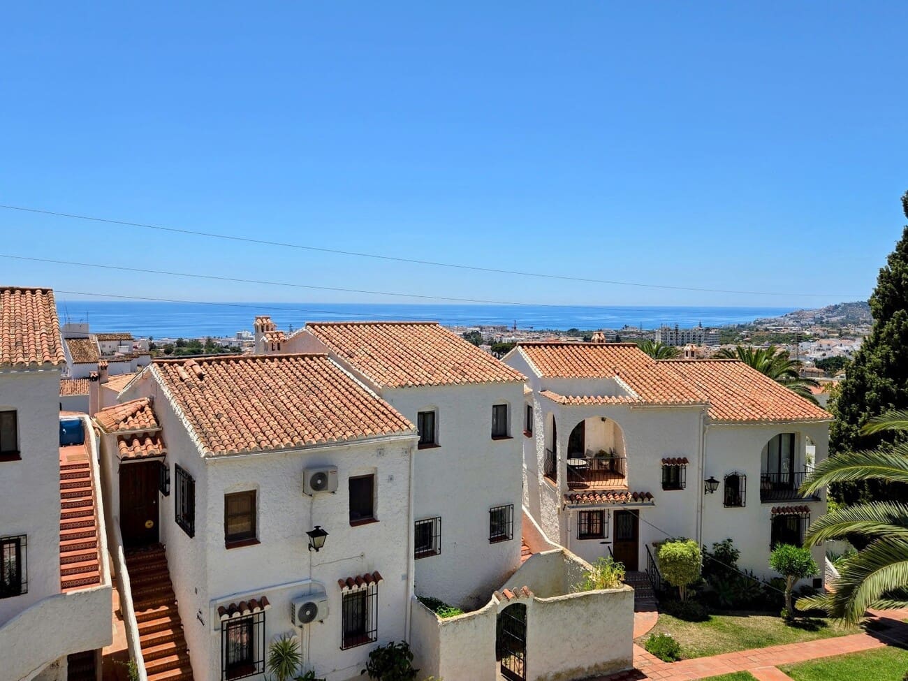 1 bedroom Apartment for sale in Nerja with pool - € 249,000 (Ref: 10011071)