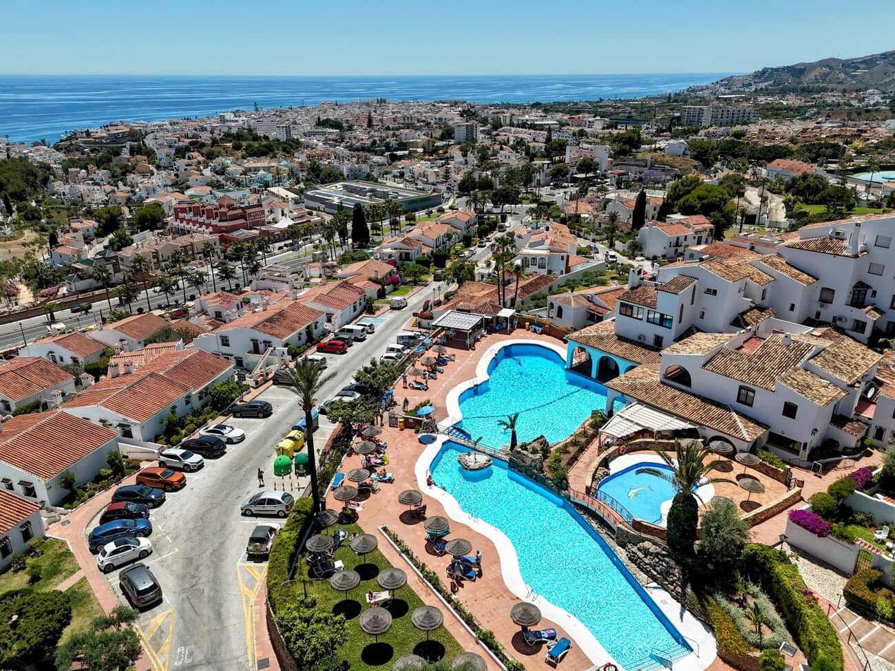 1 bedroom Apartment for sale in Nerja with pool - € 249,000 (Ref: 10011071)