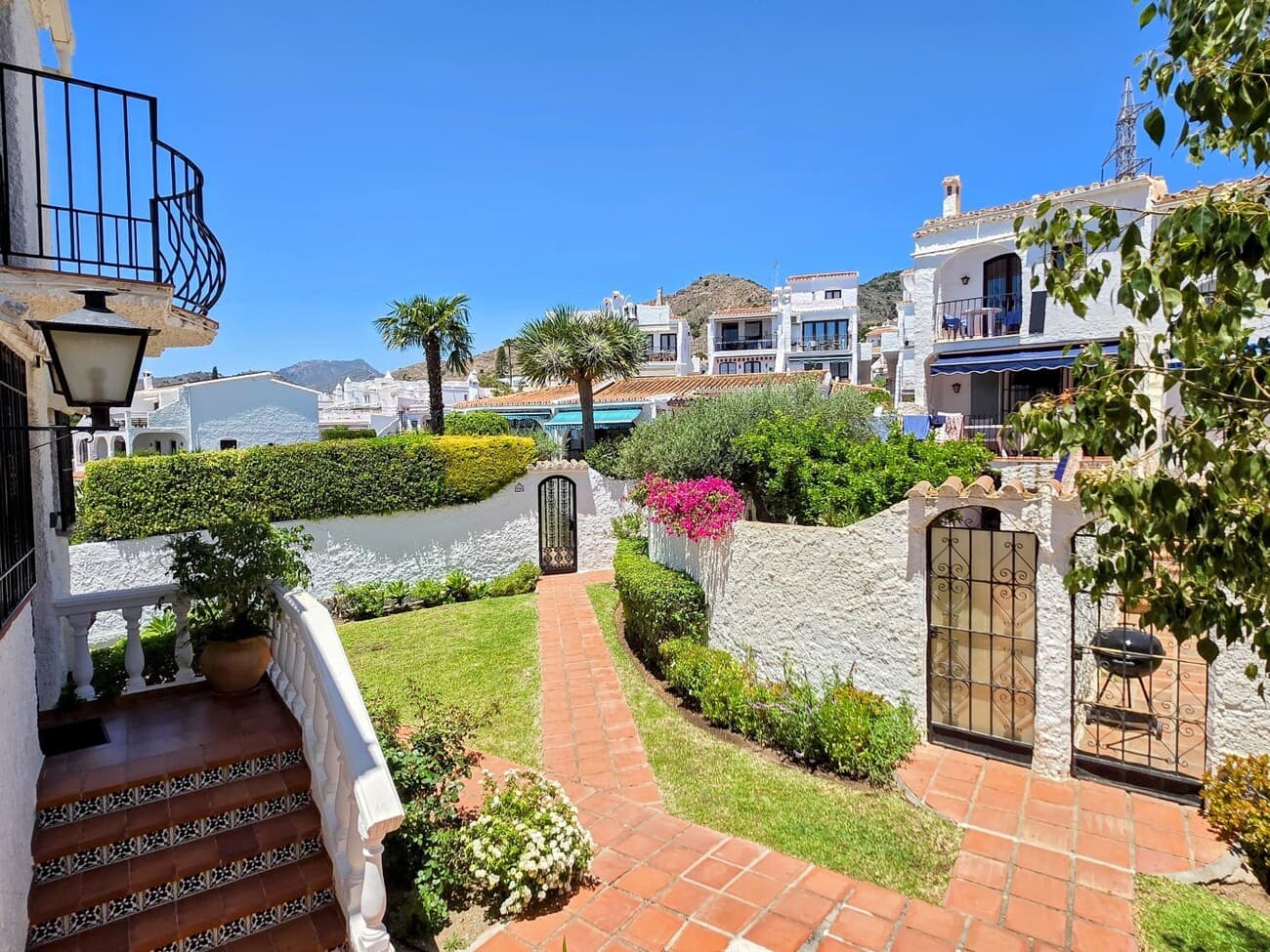 1 bedroom Apartment for sale in Nerja with pool - € 249,000 (Ref: 10011071)