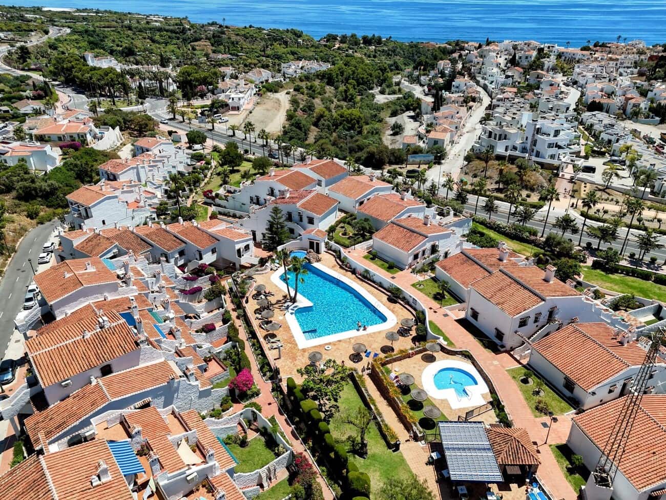 1 bedroom Apartment for sale in Nerja with pool - € 249,000 (Ref: 10011071)