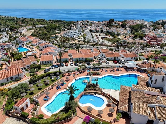 1 soveværelse Lejlighed til salg i Nerja med swimmingpool - € 249.000 (Ref: 10011071)