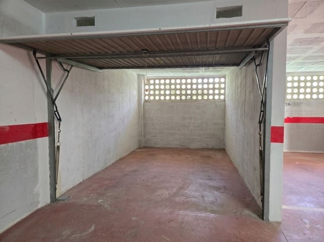 Autotalli myytävänä paikassa Nerja - 46 000 € (Ref: 10022074)