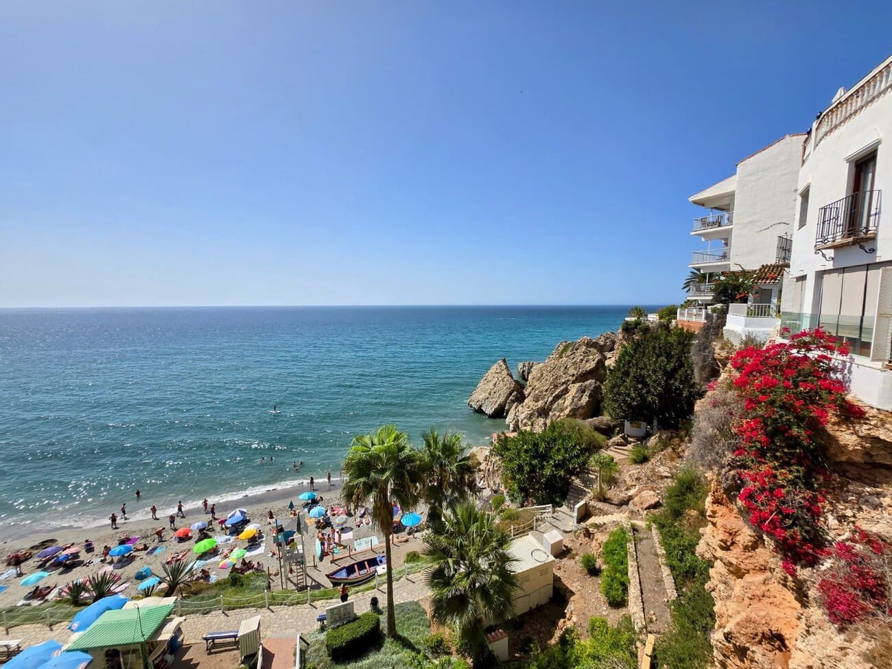 2 slaapkamer Appartement te koop in Nerja met garage - € 829.000 (Ref: 10034980)