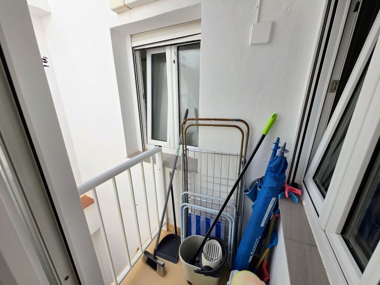 2 slaapkamer Appartement te koop in Nerja met garage - € 829.000 (Ref: 10034980)