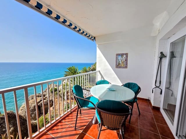 2 slaapkamer Appartement te koop in Nerja met garage - € 829.000 (Ref: 10034980)