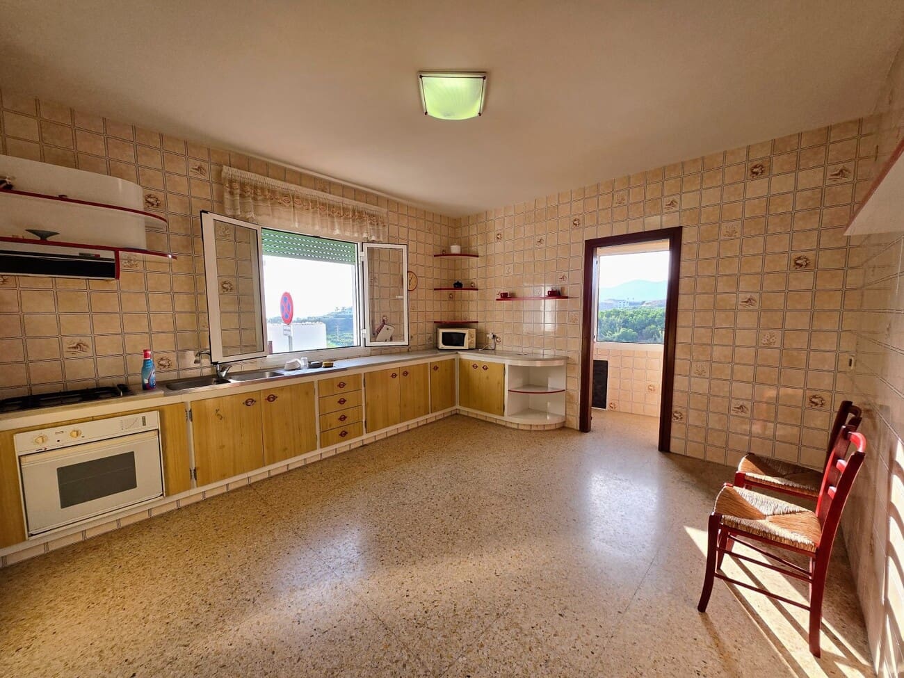 4 slaapkamer Appartement te koop in Nerja - € 445.500 (Ref: 10058010)