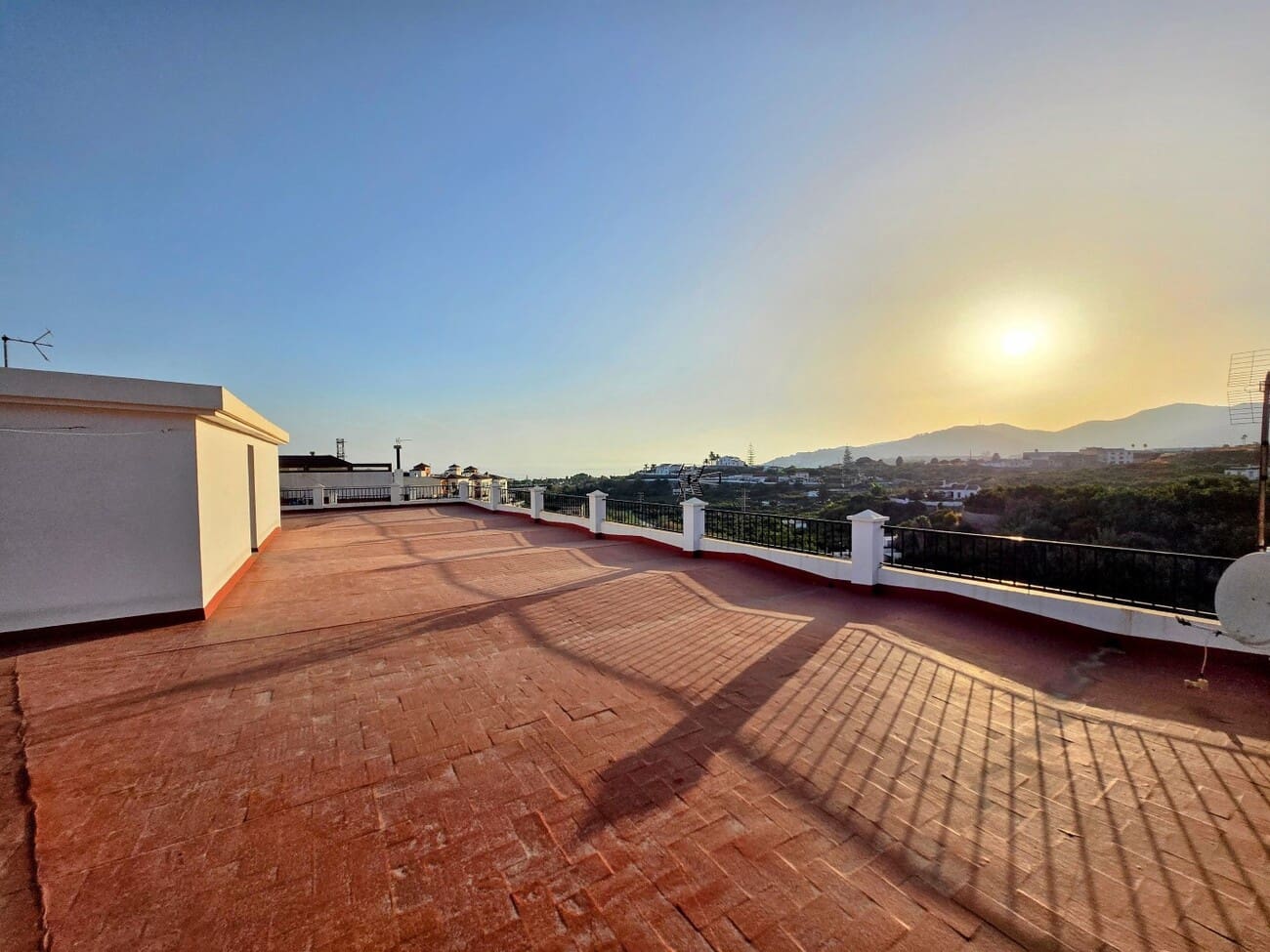 4 slaapkamer Appartement te koop in Nerja - € 445.500 (Ref: 10058010)