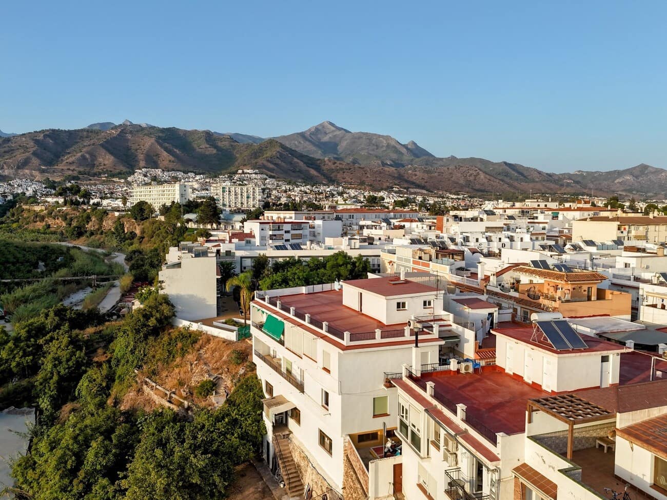 4 slaapkamer Appartement te koop in Nerja - € 445.500 (Ref: 10058010)