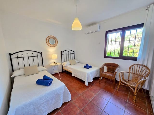 4 chambre Villa/Maison à vendre à Nerja avec piscine garage - 1 390 500 € (Ref: 10077691)