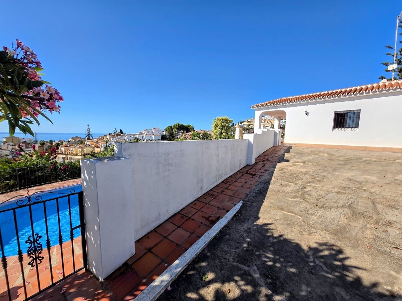 4 chambre Villa/Maison à vendre à Nerja avec piscine garage - 1 390 500 € (Ref: 10077691)