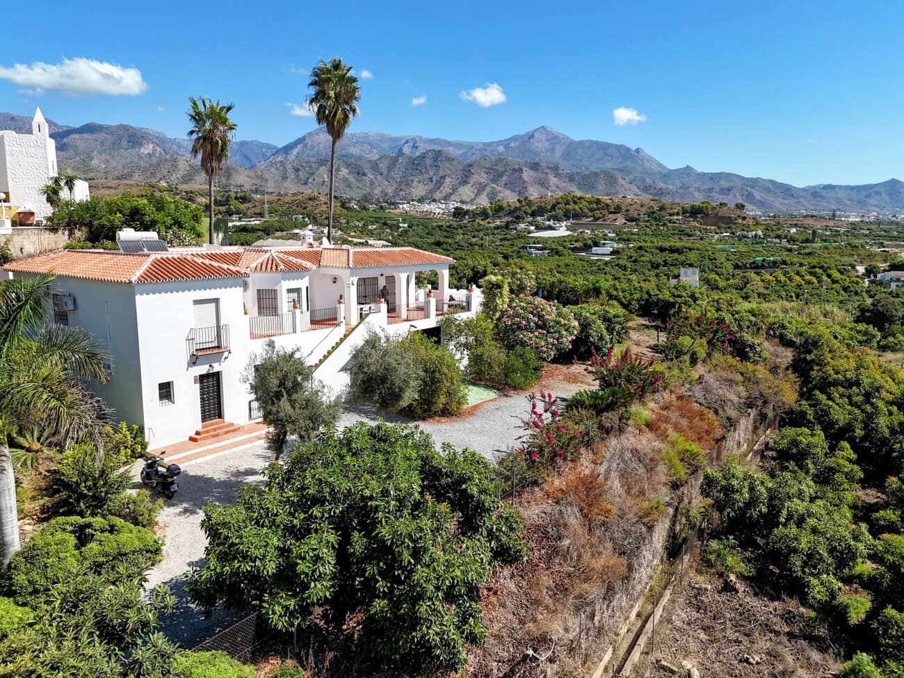 4 chambre Villa/Maison à vendre à Nerja avec piscine garage - 1 390 500 € (Ref: 10077691)