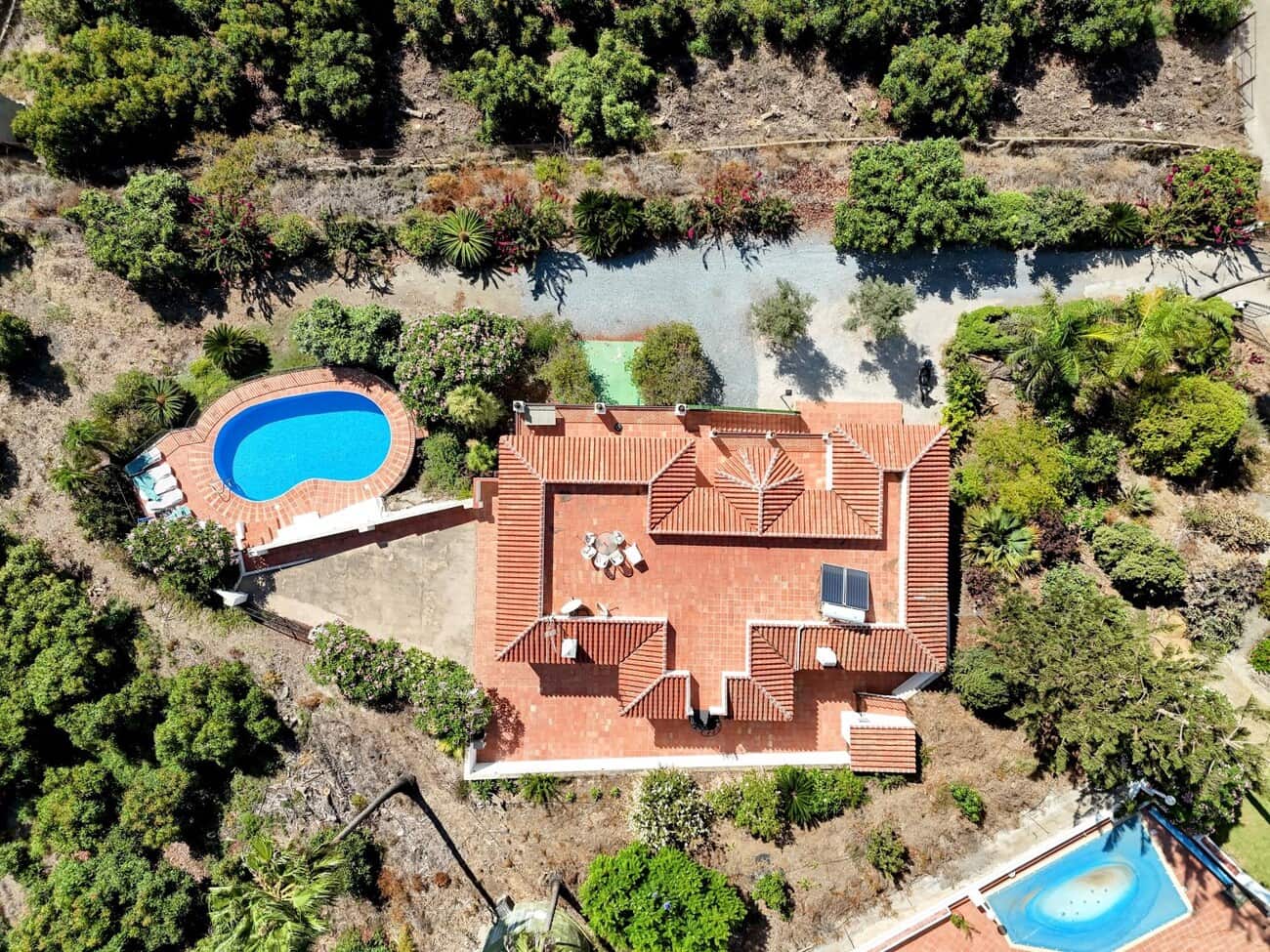 4 chambre Villa/Maison à vendre à Nerja avec piscine garage - 1 390 500 € (Ref: 10077691)