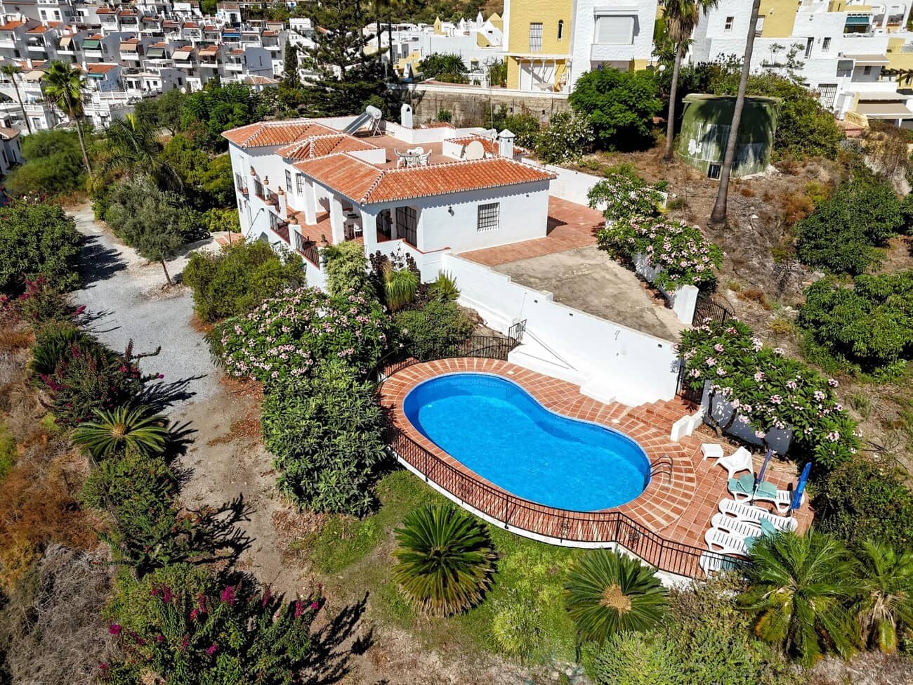 4 chambre Villa/Maison à vendre à Nerja avec piscine garage - 1 390 500 € (Ref: 10077691)