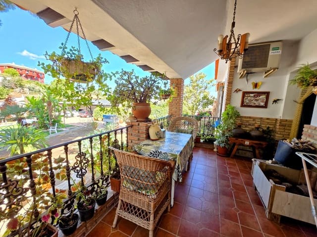 5 soveværelse Villa til salg i Alhaurín de la Torre med swimmingpool garage - € 735.000 (Ref: 10077692)