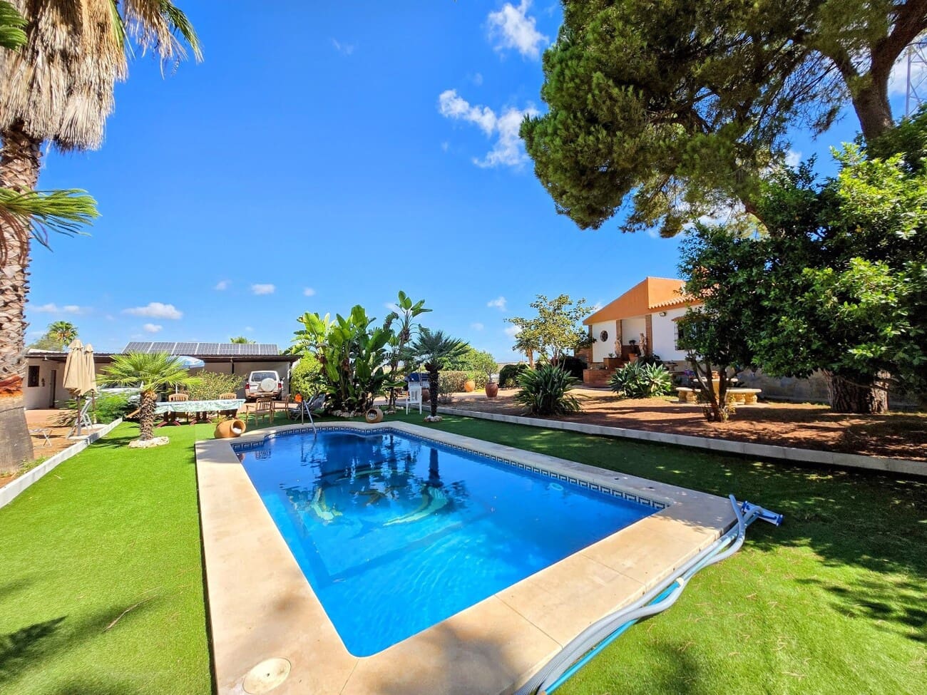 5 soveværelse Villa til salg i Alhaurin de la Torre med swimmingpool garage - € 735.000 (Ref: 10077692)