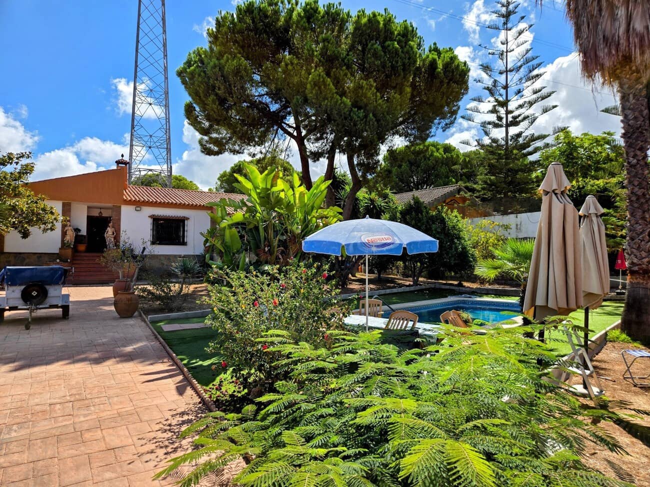 5 soveværelse Villa til salg i Alhaurin de la Torre med swimmingpool garage - € 735.000 (Ref: 10077692)