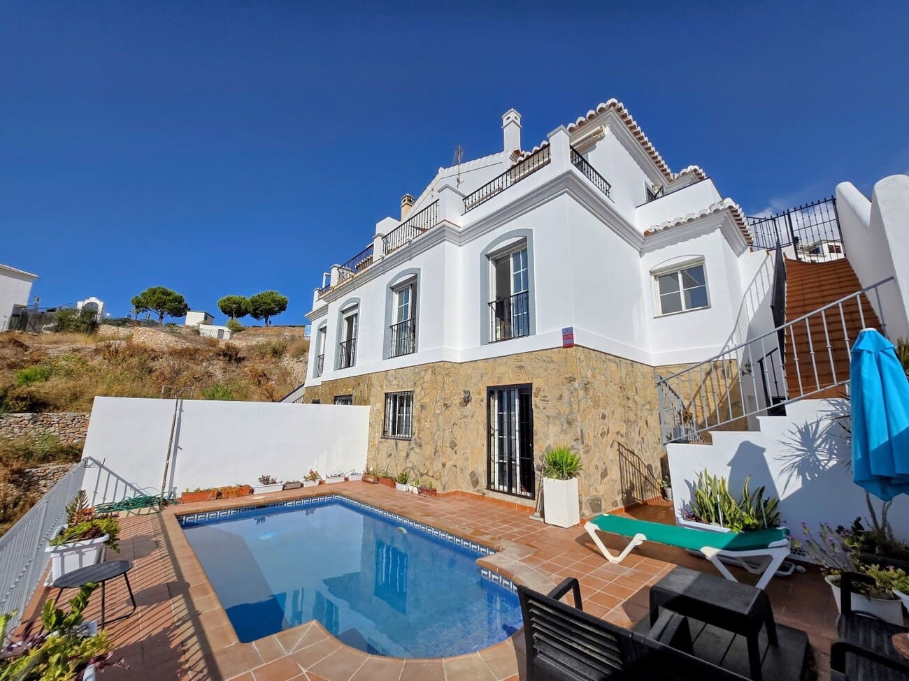 4 chambre Villa/Maison à vendre à Frigiliana avec piscine garage - 950 000 € (Ref: 10094267)