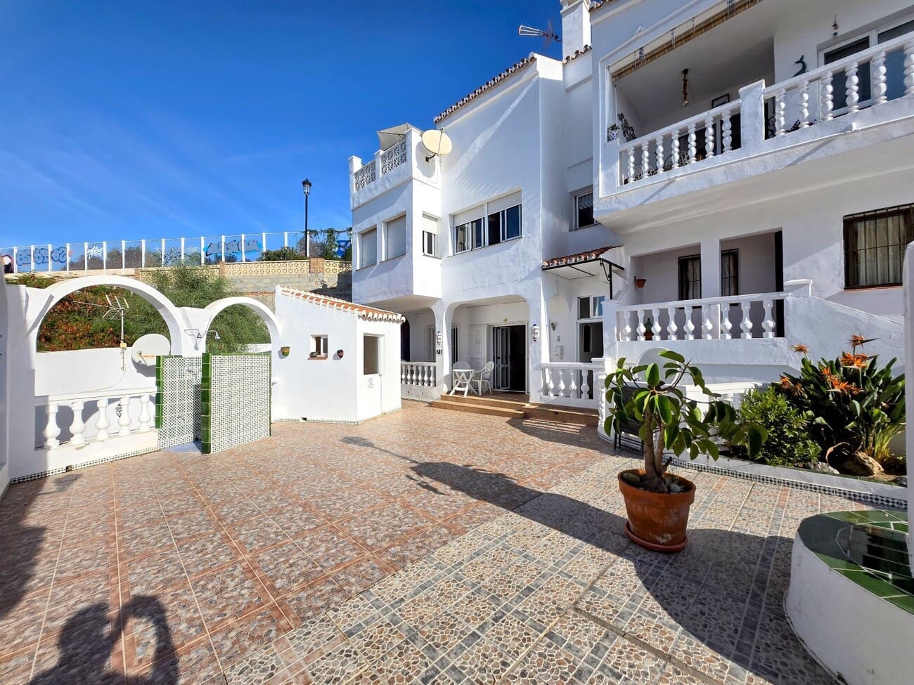 1 chambre Appartement à vendre à Maro avec piscine garage - 155 000 € (Ref: 10157416)