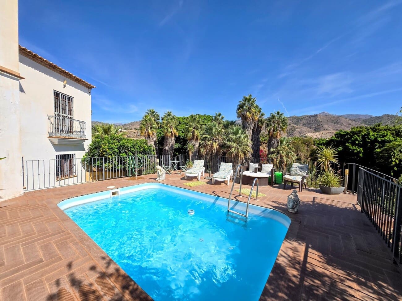 4 soveværelse Villa til salg i Nerja med swimmingpool garage - € 929.000 (Ref: 10173358)