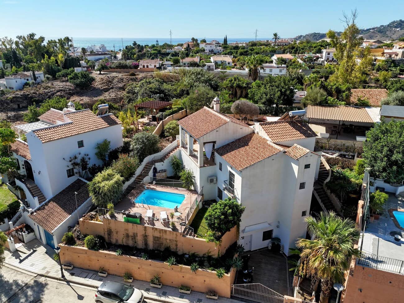 4 soveværelse Villa til salg i Nerja med swimmingpool garage - € 929.000 (Ref: 10173358)