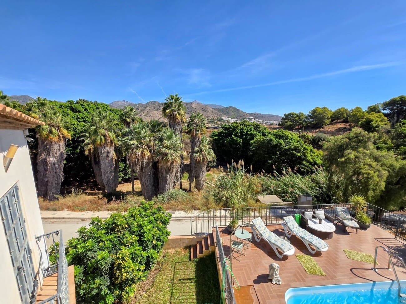 4 soveværelse Villa til salg i Nerja med swimmingpool garage - € 929.000 (Ref: 10173358)