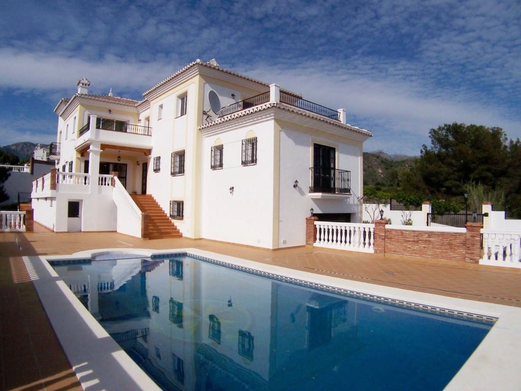 5 soverom Villa til salgs i Frigiliana med svømmebasseng - € 1 495 000 (Ref: 2441959)