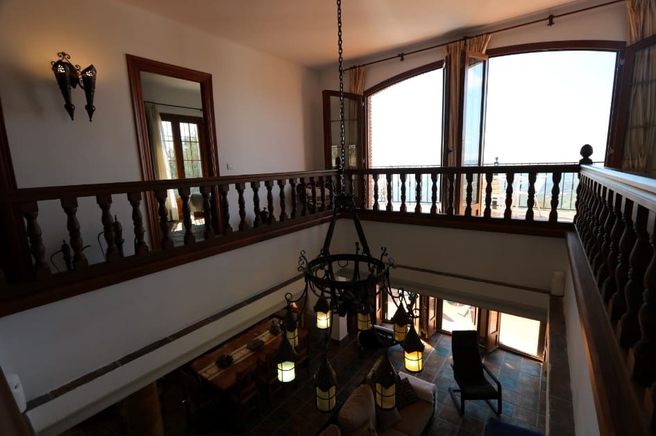 7 soverom Finca/Herregård til salgs i Frigiliana med svømmebasseng garasje - € 1 200 000 (Ref: 3409385)