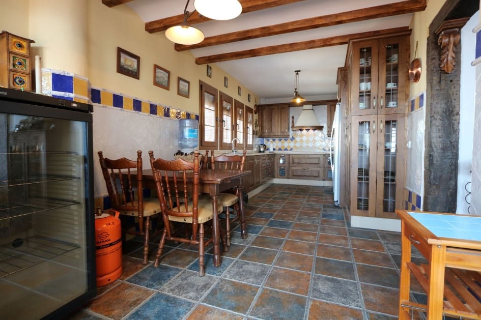 7 soverom Finca/Herregård til salgs i Frigiliana med svømmebasseng garasje - € 1 200 000 (Ref: 3409385)