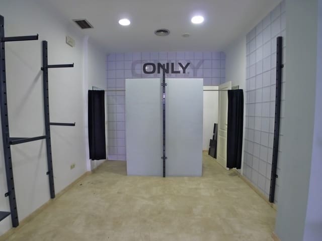 Kommersiell til salgs i Nerja - € 445 000 (Ref: 3754543)