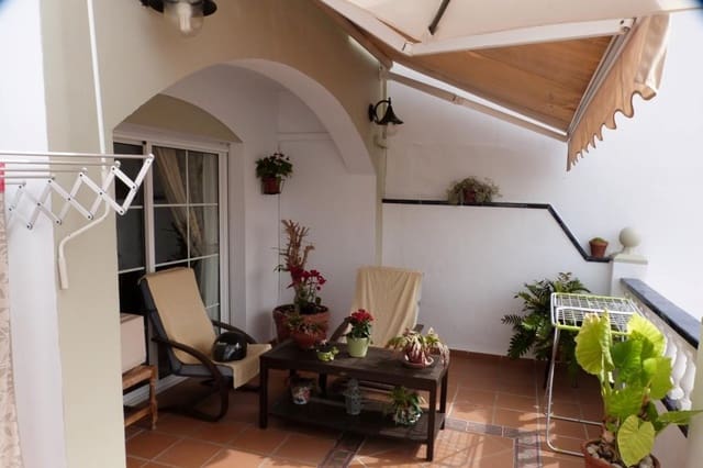 6 sypialnia Dom na sprzedaż w Nerja z basenem garażem - 435 000 € (Ref: 4079010)