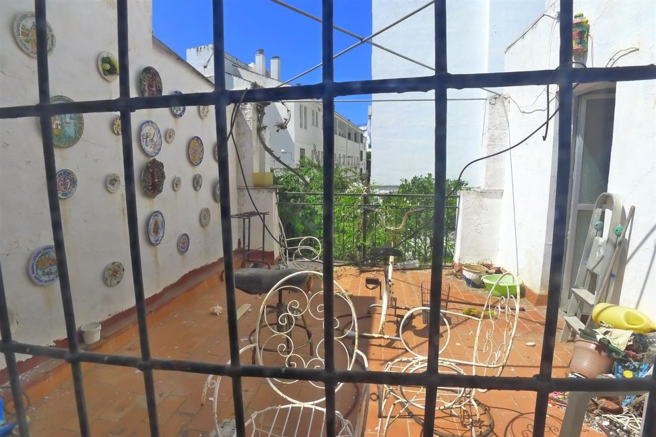 6 soverom Hus til salgs i Nerja med garasje - € 739 000 (Ref: 4115030)