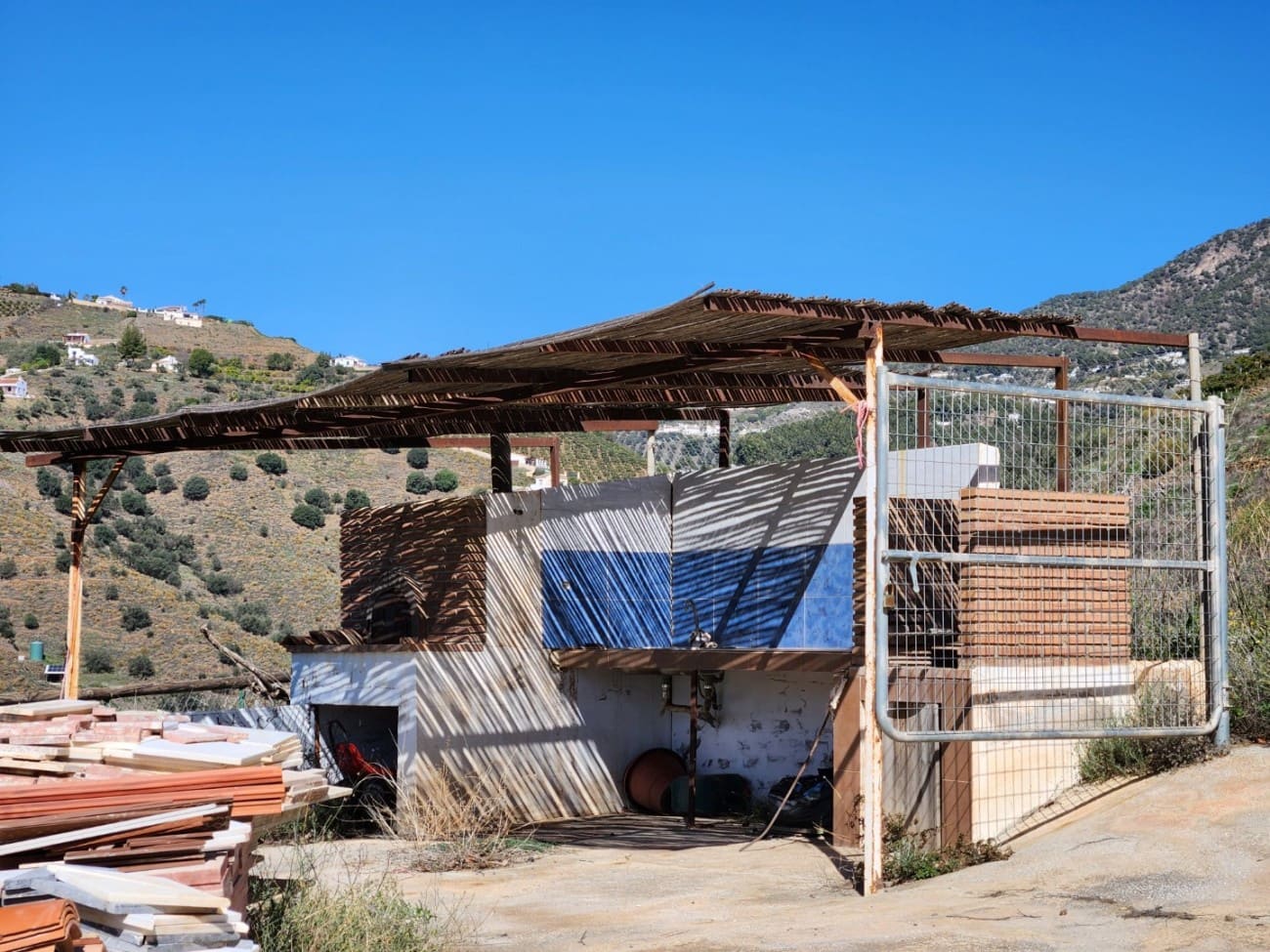 2 soveværelse Finca/Landehus til salg i Frigiliana - € 200.000 (Ref: 8134430)
