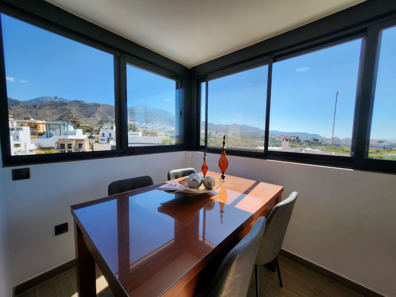 3 soverom Villa til salgs i Nerja med svømmebasseng garasje - € 630 000 (Ref: 8302689)