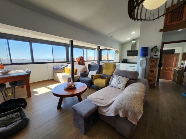 3 soveværelse Villa til salg i Nerja med swimmingpool garage - € 630.000 (Ref: 8302689)