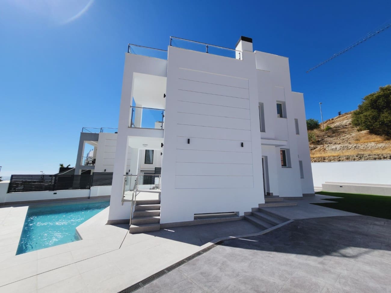4 soveværelse Villa til salg i Nerja med swimmingpool - € 865.000 (Ref: 8559585)