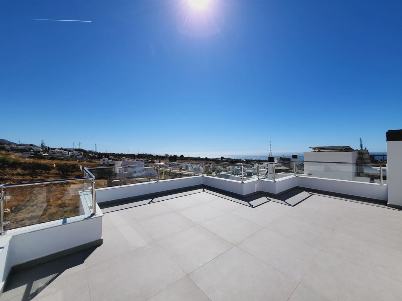 4 soveværelse Villa til salg i Nerja med swimmingpool - € 865.000 (Ref: 8559585)