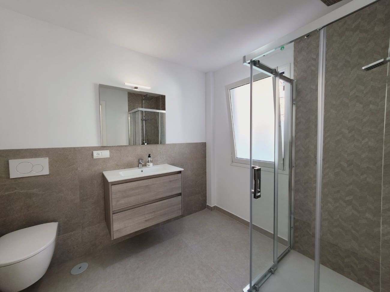 4 soveværelse Villa til salg i Nerja med swimmingpool - € 865.000 (Ref: 8559585)