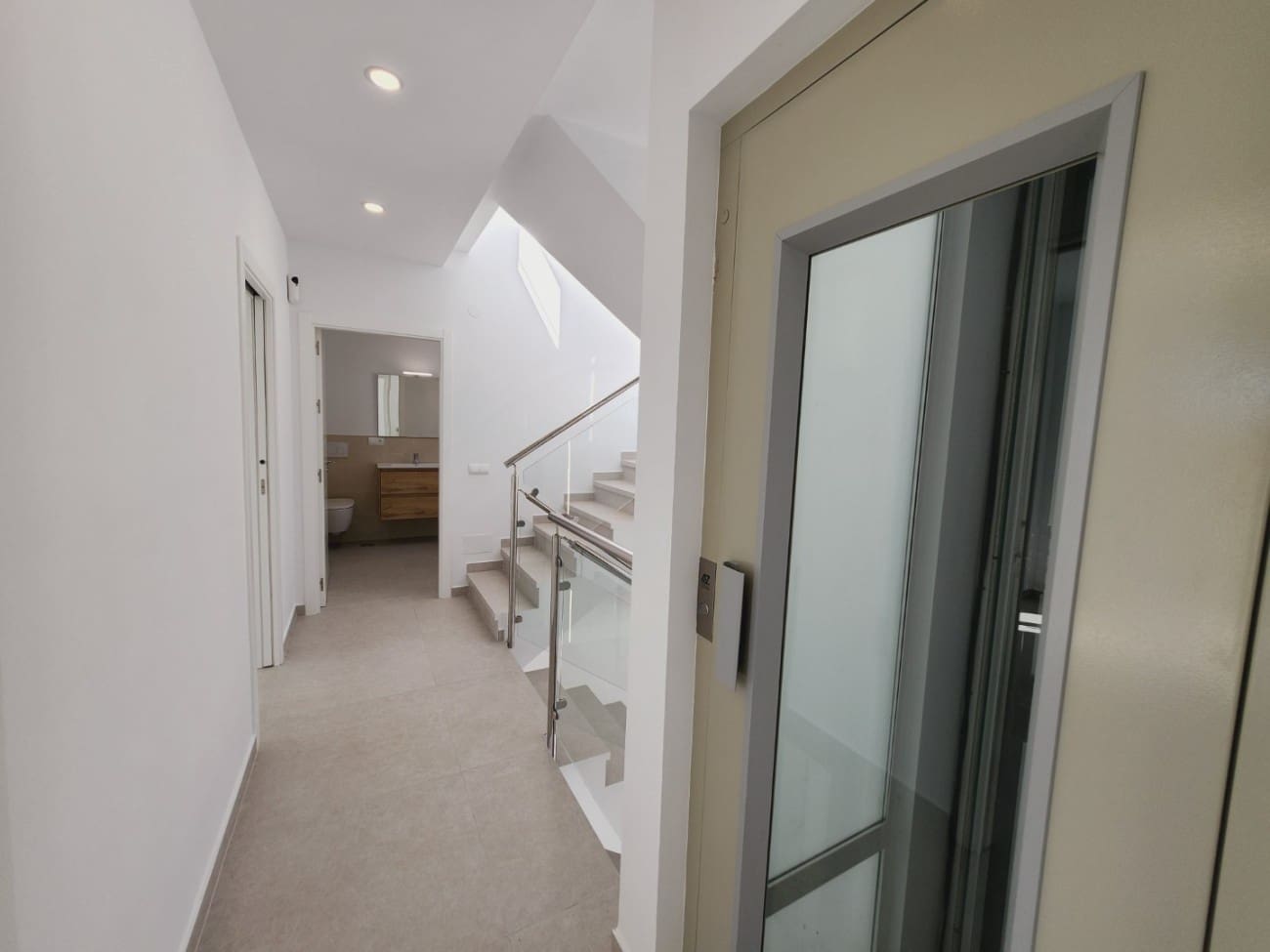 4 soveværelse Villa til salg i Nerja med swimmingpool - € 865.000 (Ref: 8559585)