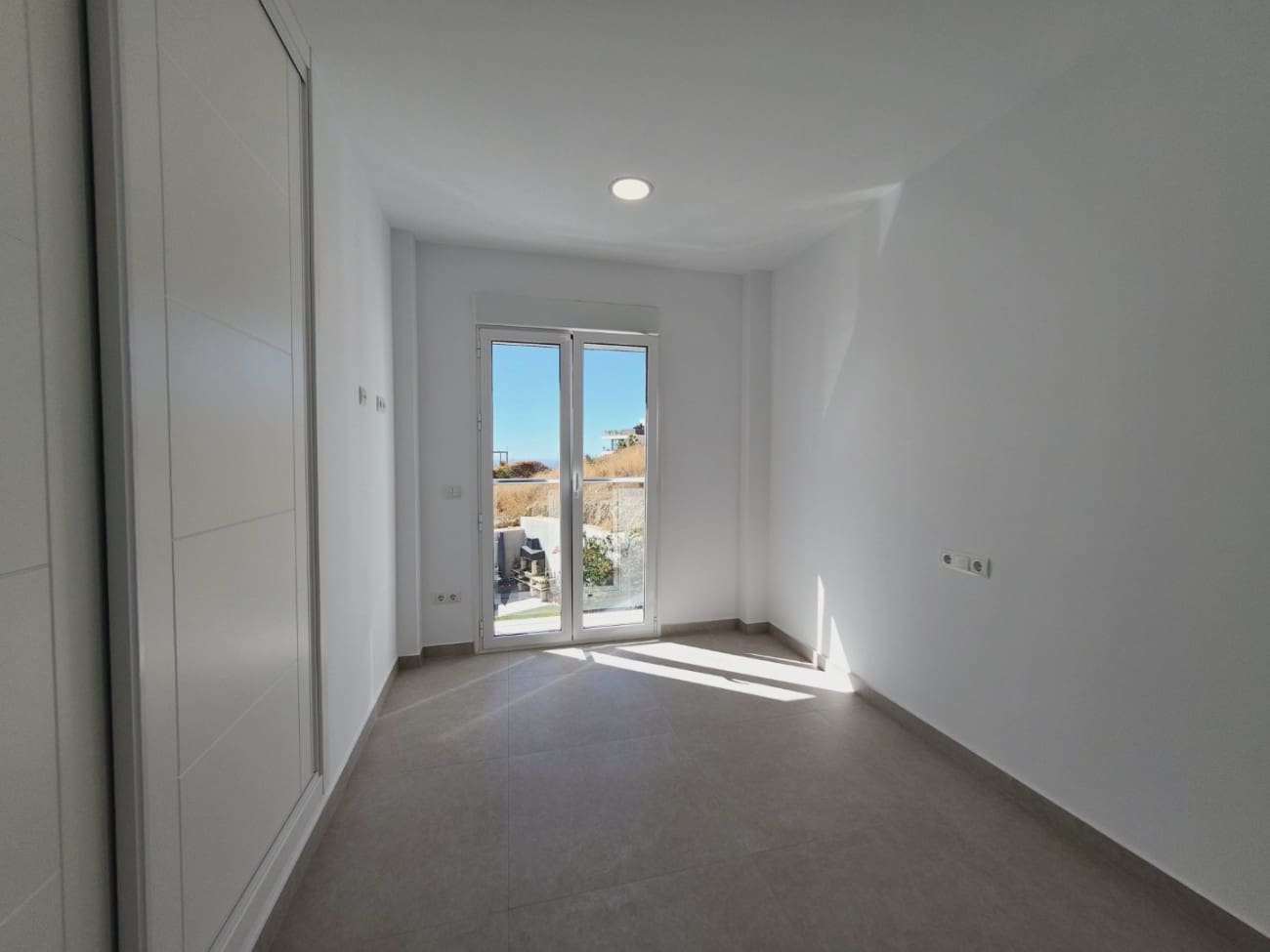 4 soveværelse Villa til salg i Nerja med swimmingpool - € 865.000 (Ref: 8559585)