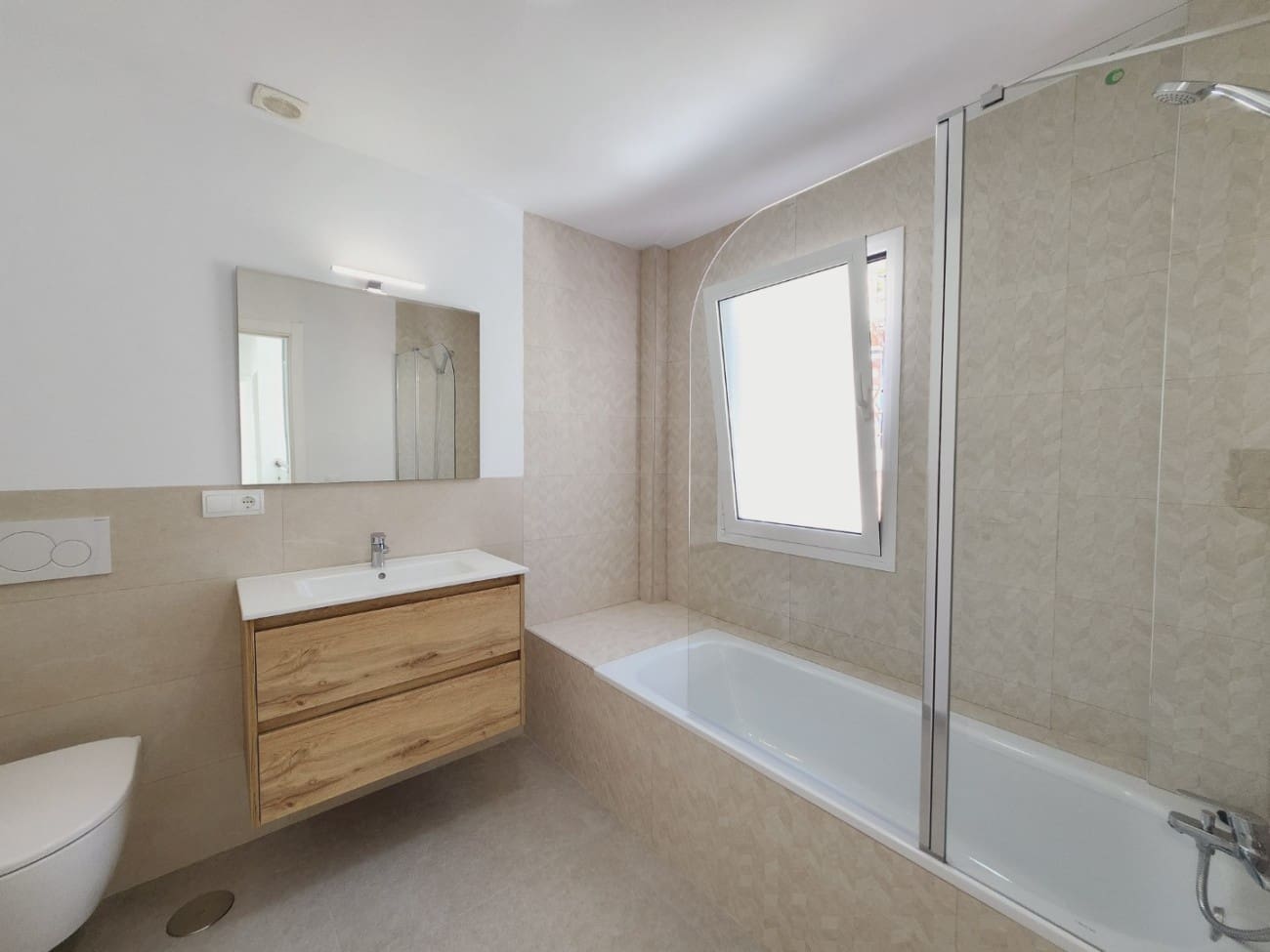 4 soveværelse Villa til salg i Nerja med swimmingpool - € 865.000 (Ref: 8559585)