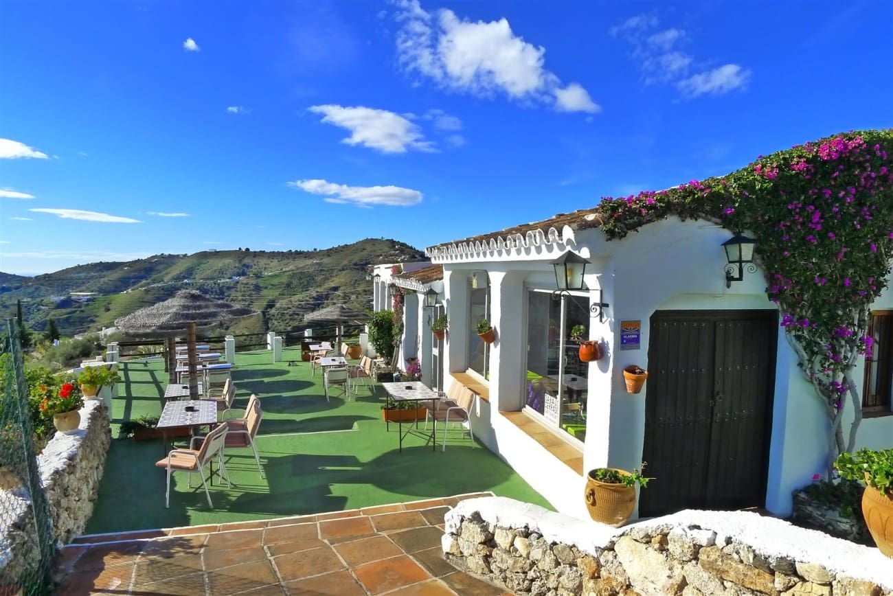 3 soveværelse Finca/Landehus til salg i Frigiliana - € 950.000 (Ref: 8840656)