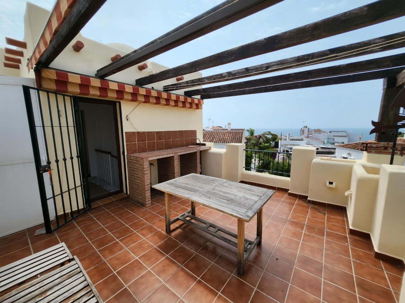 3 soveværelse Semi-Rækkehus til salg i Nerja med swimmingpool garage - € 499.900 (Ref: 9036436)