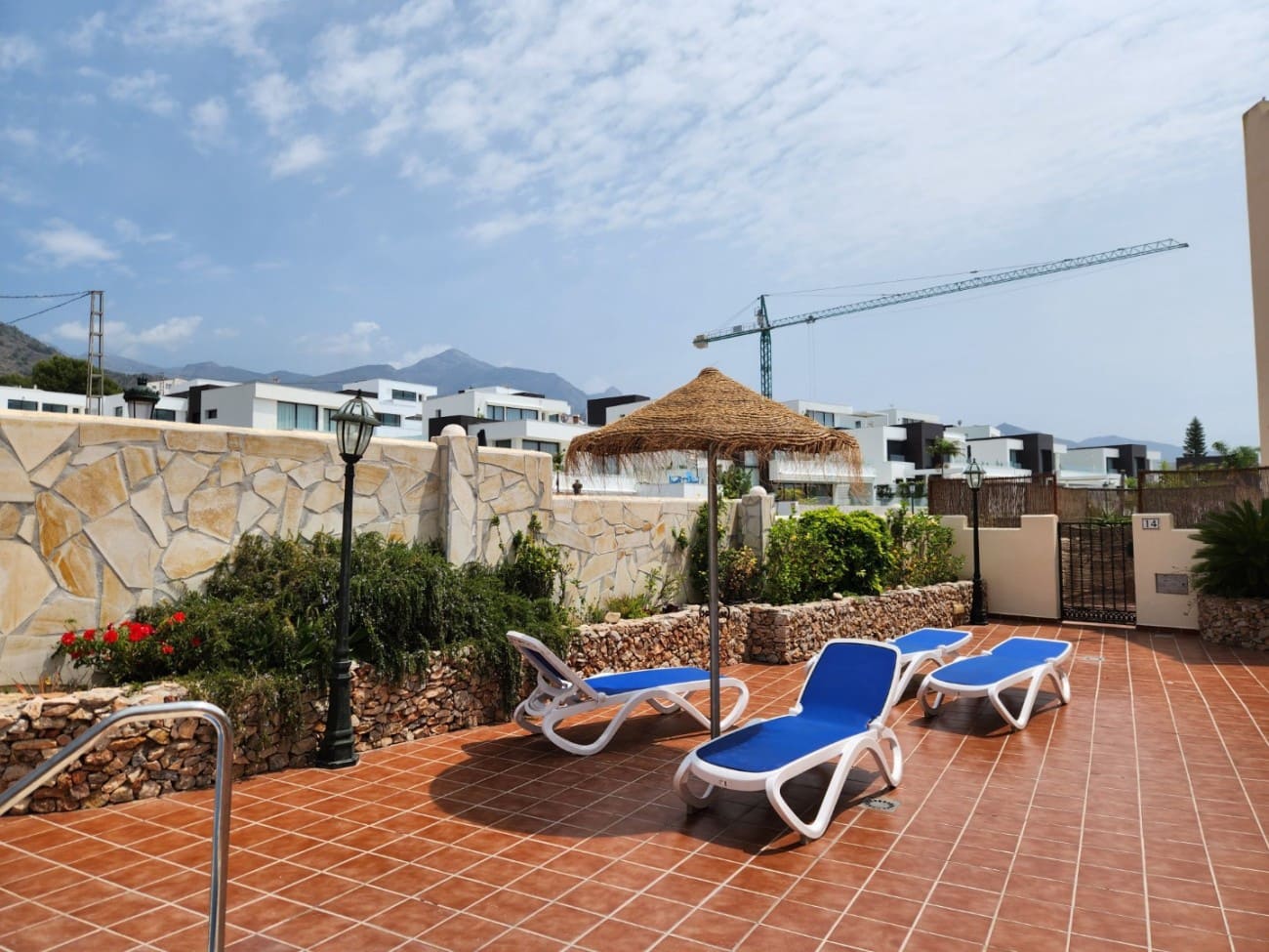 3 soveværelse Semi-Rækkehus til salg i Nerja med swimmingpool garage - € 499.900 (Ref: 9036436)