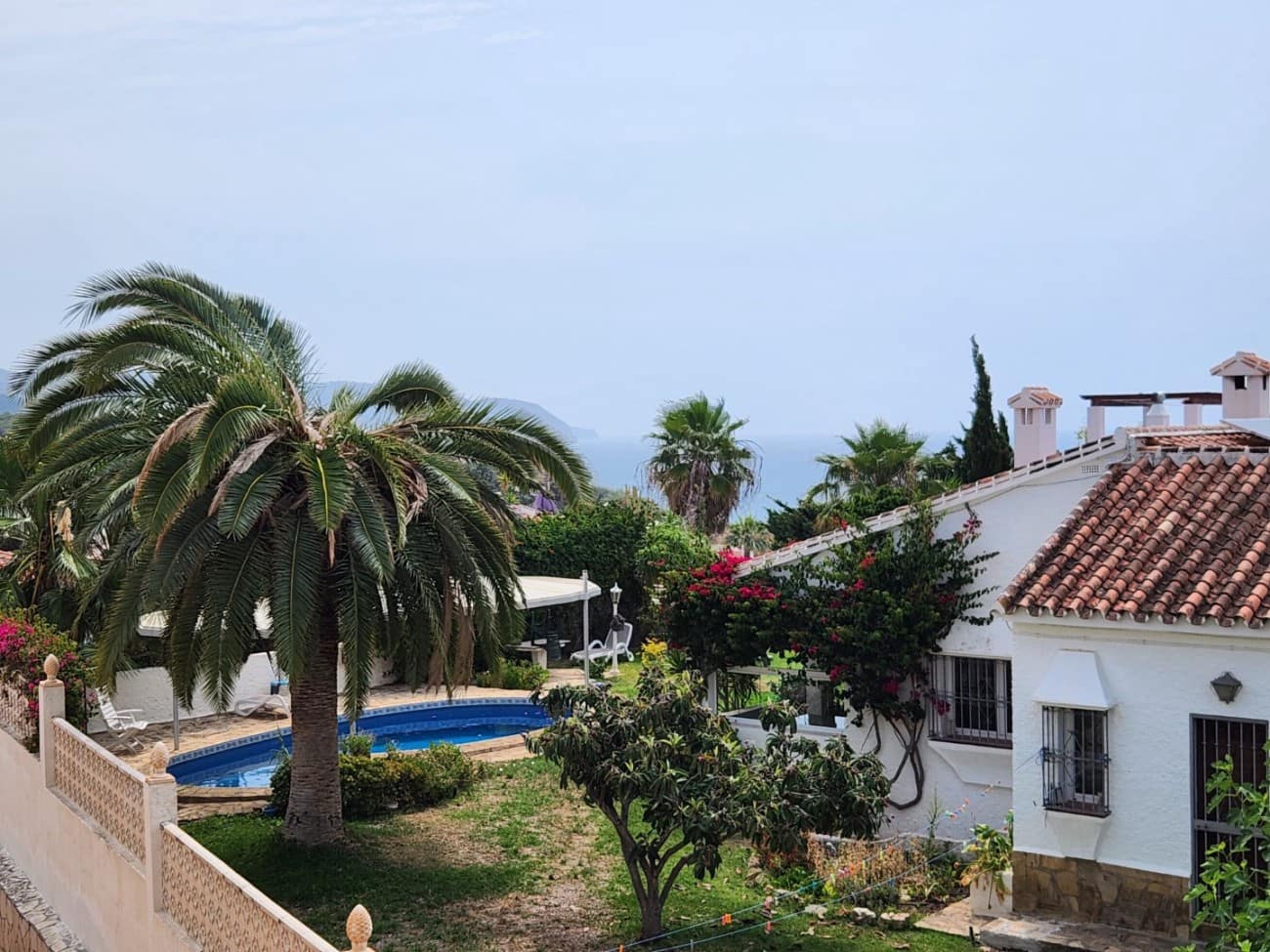 3 soveværelse Semi-Rækkehus til salg i Nerja med swimmingpool garage - € 499.900 (Ref: 9036436)