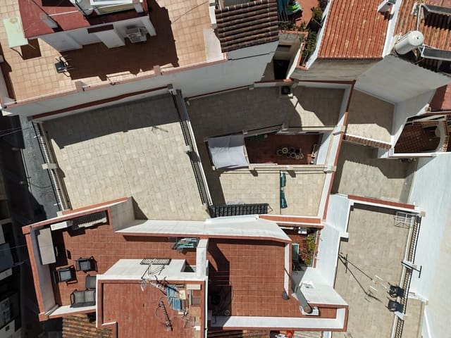 5 soveværelse Byhus til salg i Nerja - € 1.260.000 (Ref: 9110089)