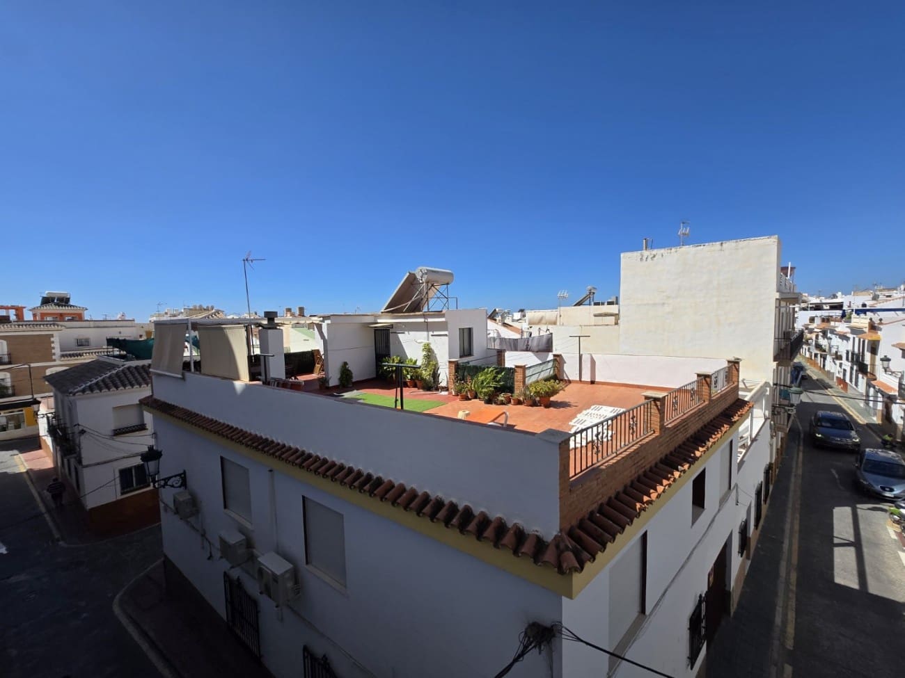 2 soveværelse Lejlighed til salg i Nerja med swimmingpool - € 275.000 (Ref: 9185059)