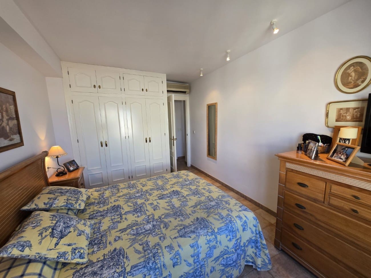 2 soveværelse Lejlighed til salg i Nerja med swimmingpool - € 275.000 (Ref: 9185059)